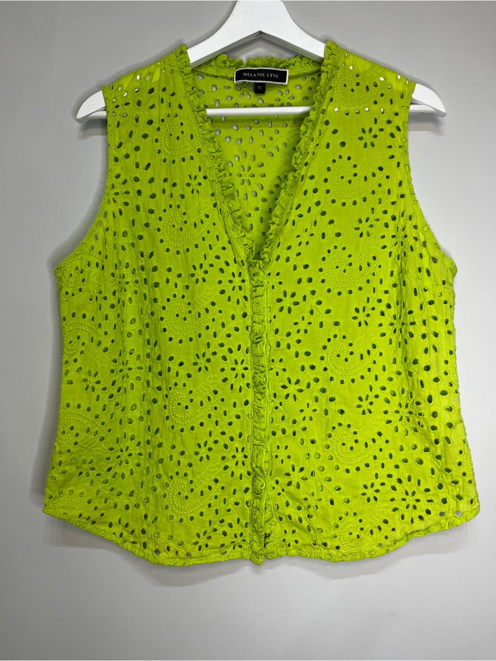 EUC - 100% Cotton Melanie Lynne Neon Green Eyelet Button-Front Camisole Top - Picture 2 of 10